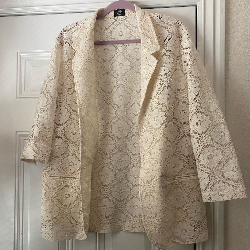 Vintage Cream Lace Blazer